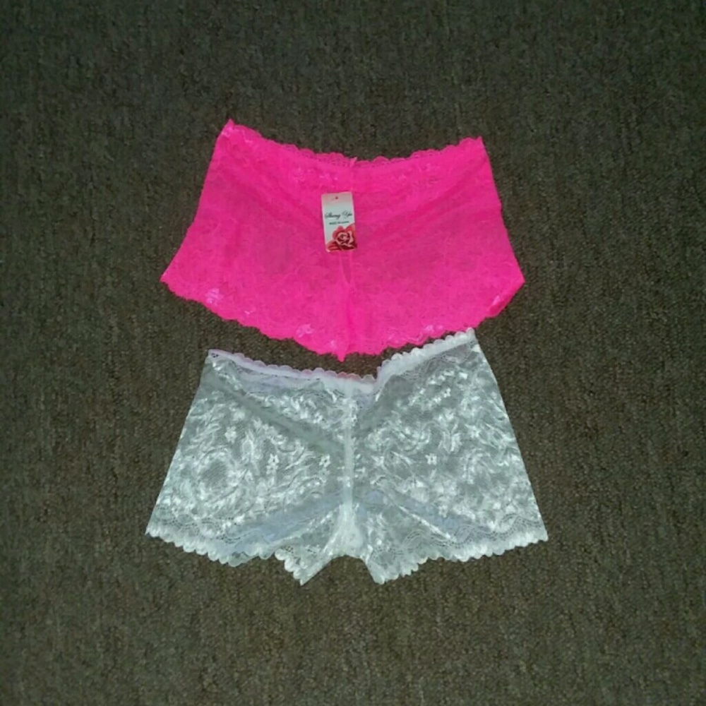 Lace boyshortS NWT!
